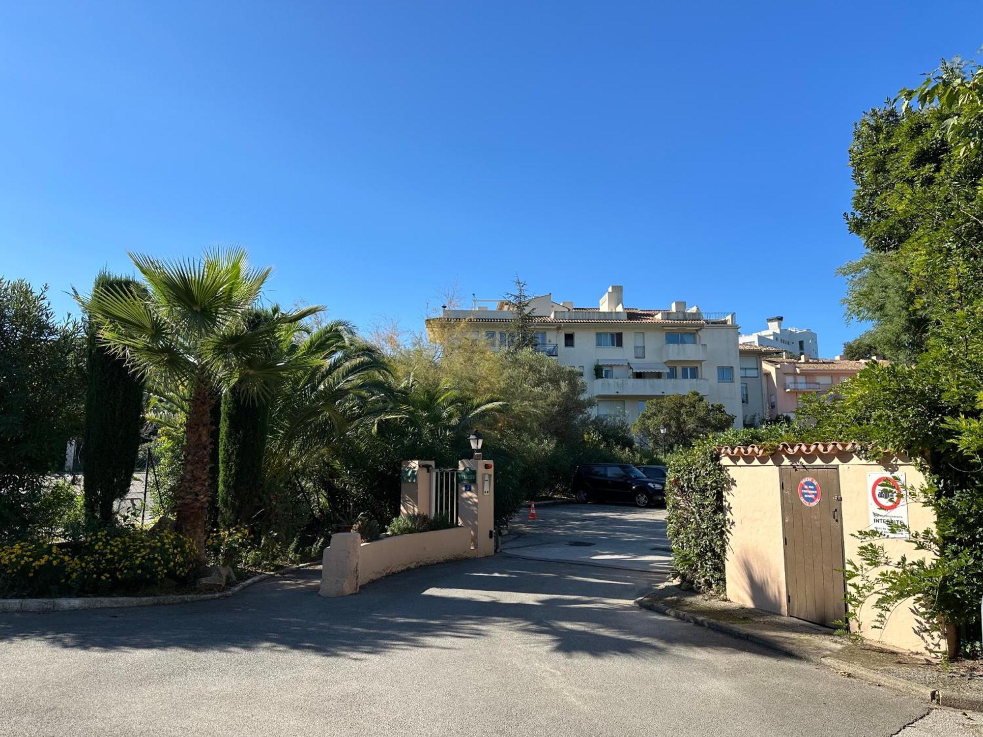 Saint-Tropez - Studio 40 M2 Екстериор снимка
